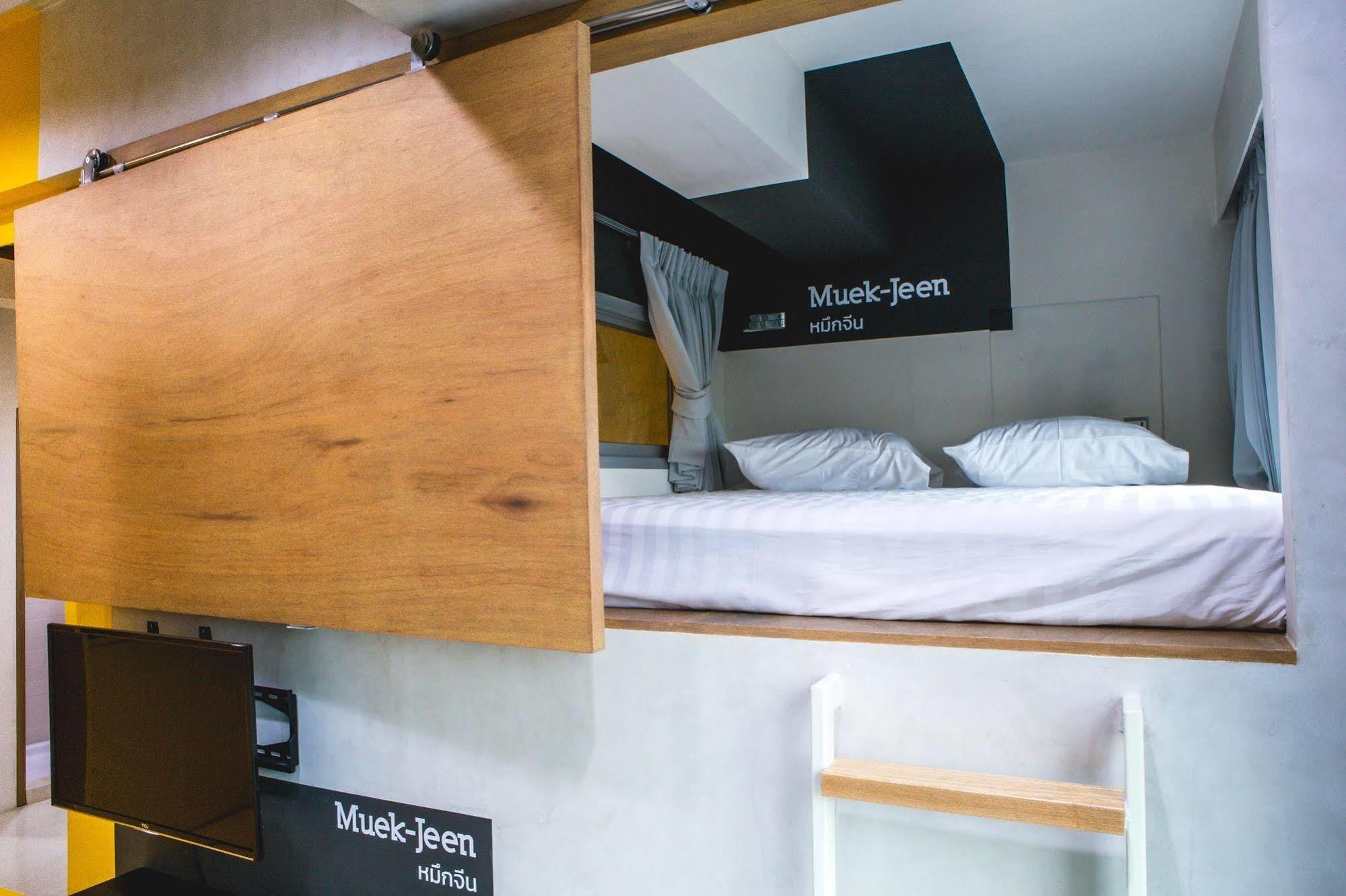 Bob Hostel บ็อบโฮสเทล Банкок Екстериор снимка
