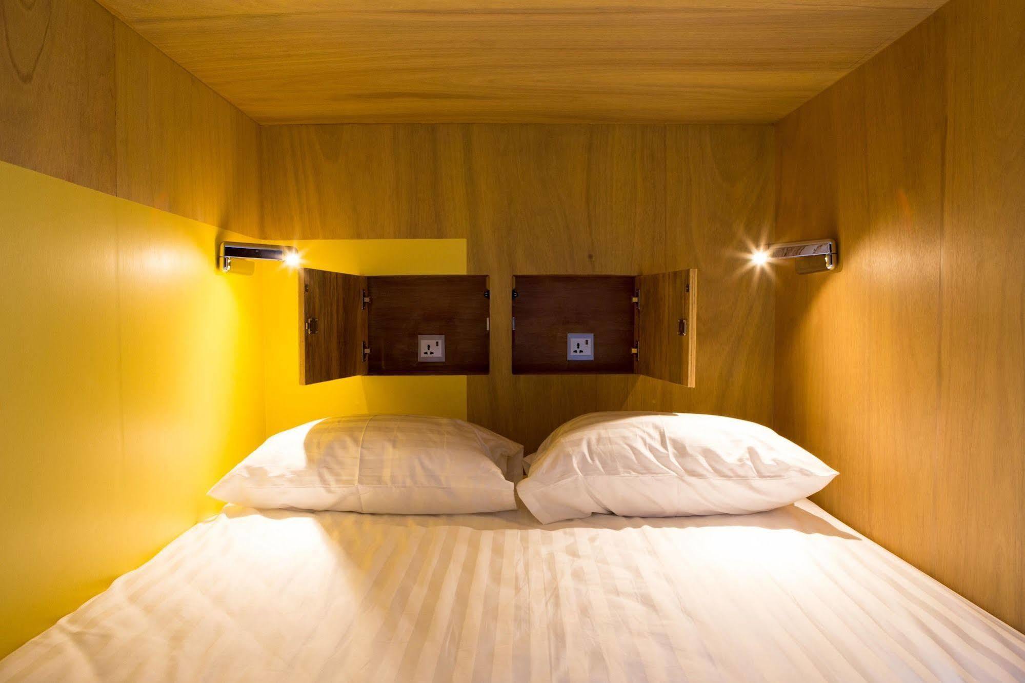Bob Hostel บ็อบโฮสเทล Банкок Екстериор снимка